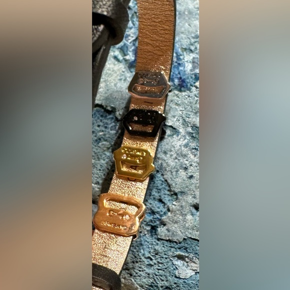 Disney IF YOU CAN DREAM IT, YOU CAN DO IT Bracelet w/embossed Mickey - Picture 15 of 16